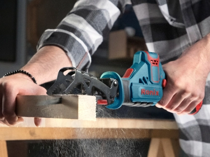 cordless-reciprocating-saw