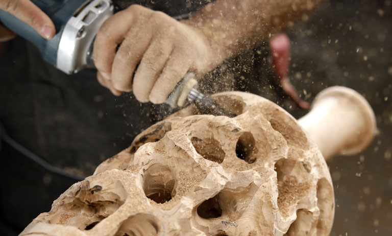 شکل‌دهی حفره‌ها با استفاده از فرز انگشتی 3302 رونیکس