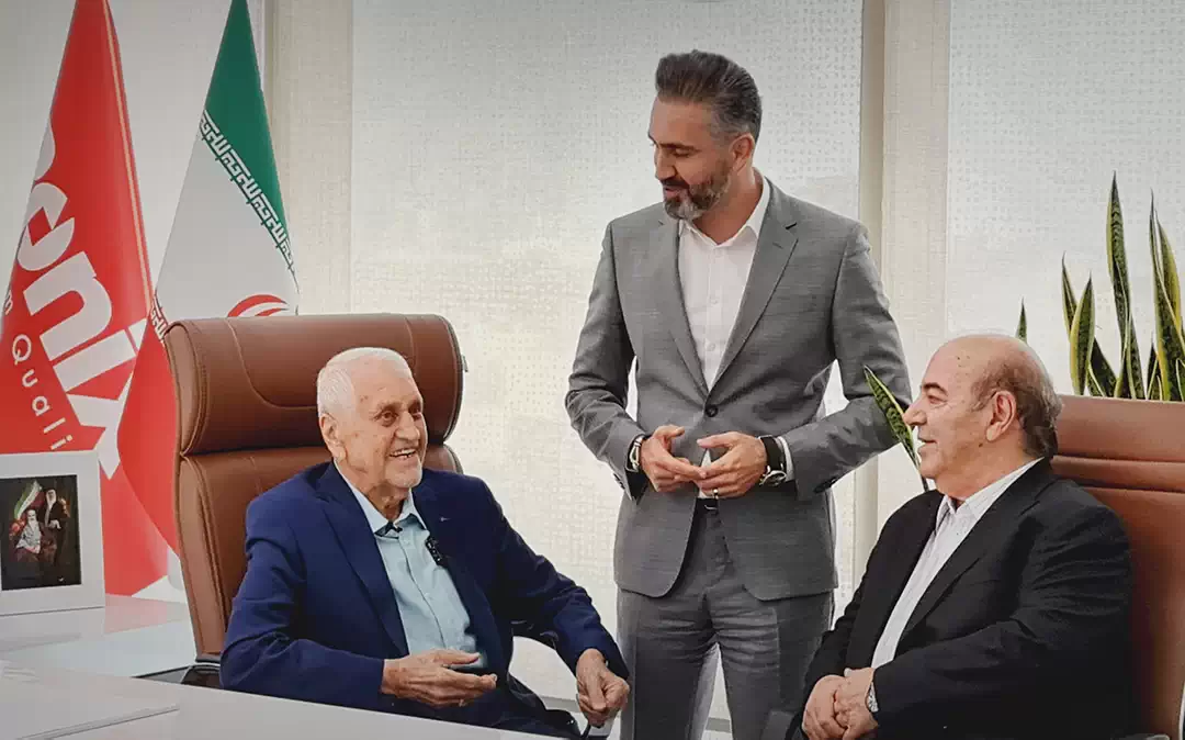 محمدرضا رامخو در کنار مرحوم محمدجواد رامخو و آقای نوروزی