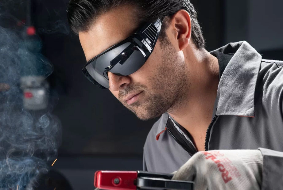 عینک ایمنی کارگاهی