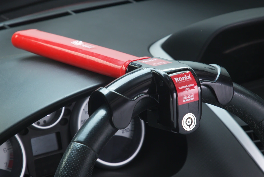 قفل فرمان روداشبوردی