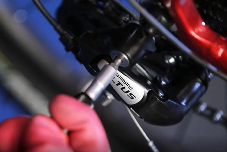 تنظیم شانژمان دنده عقب