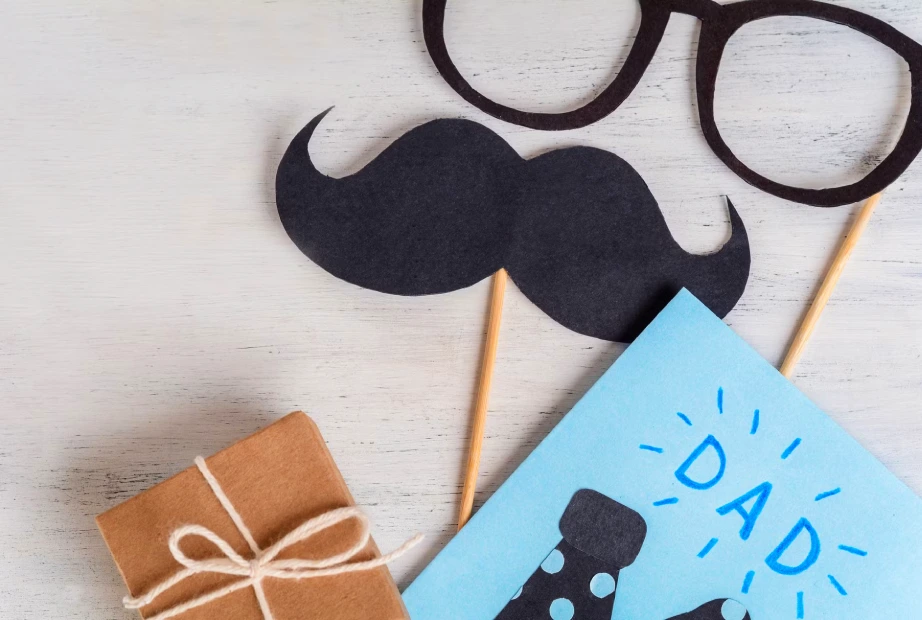 سیبیل کاغذی