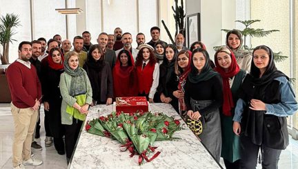 تولد آذرماهیهای رونیکس