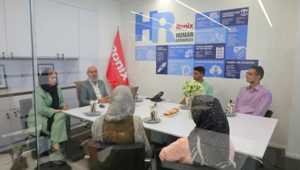 اولین روز کاری در رونیکس